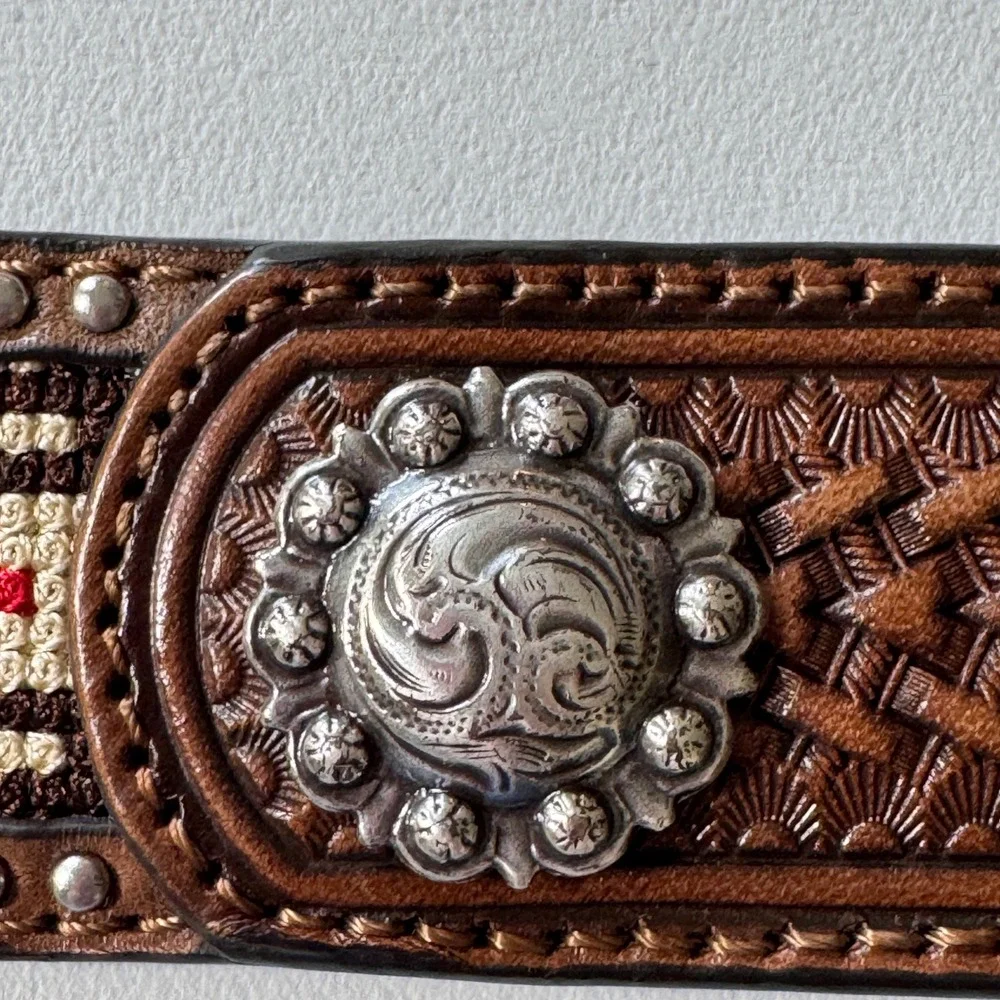 Unbranded Western Belt Unisex Brown Excellent Tooled Leather Woven Studs Concho